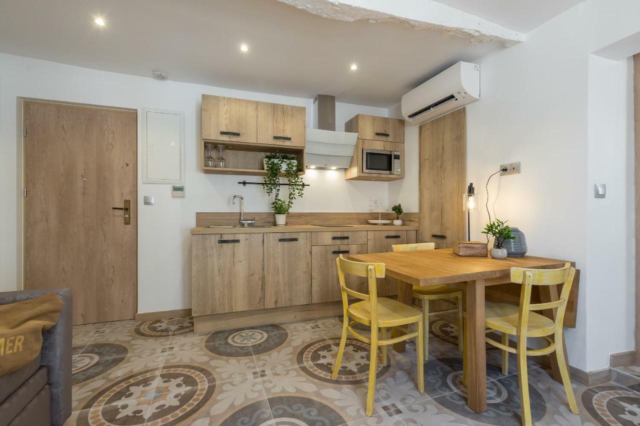 Valbonne Flat Daire Dış mekan fotoğraf